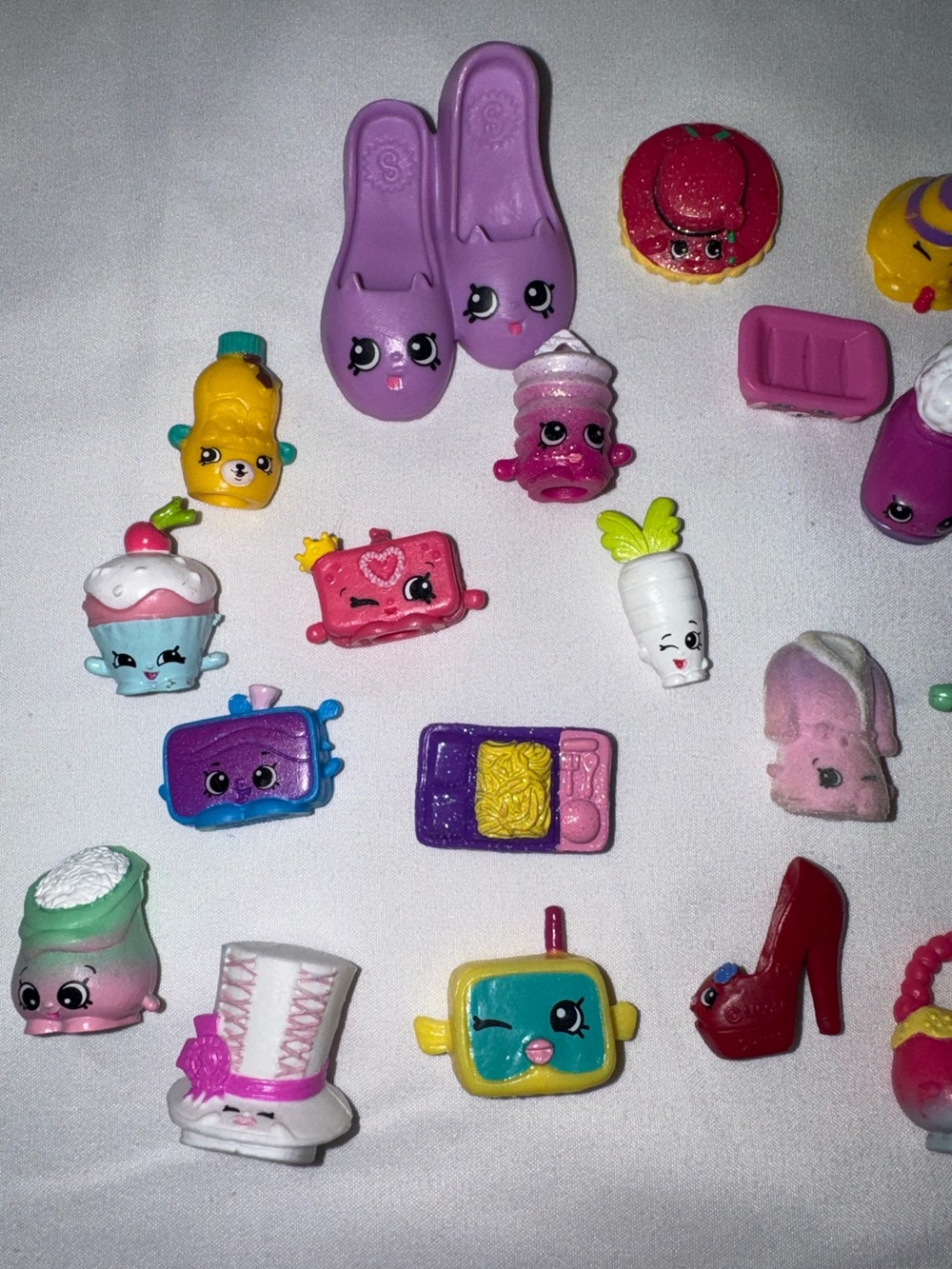 Shopkins bundle - Picture 2 of 4